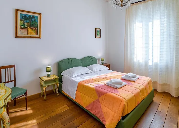 Florence Quiet Apartment With Private Garden